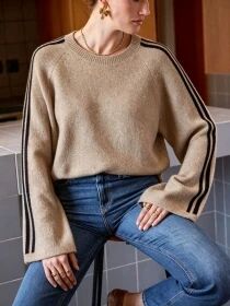 Pull ample &agrave; bandes contrast&eacute;es Camel et noir