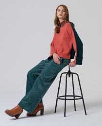 Pull col montant avec contrastes de couleur Terracotta