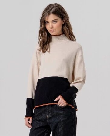 Pull col montant contrast� Crudo