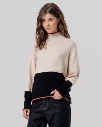 Pull col montant contrast&eacute; Crudo