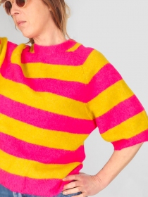 Pull rayures fuschia/olive manches courtes raglantes