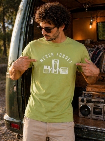 T-shirt Never forget vert lichen