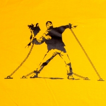 Tee shirt Hooligan chains Banksy