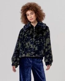 Veste fausse fourrure imprim&eacute;e Marine